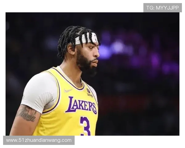 范德彪盛赞里夫斯态度坚决即便非首选仍拼尽全力称联盟罕有人能单场五十分